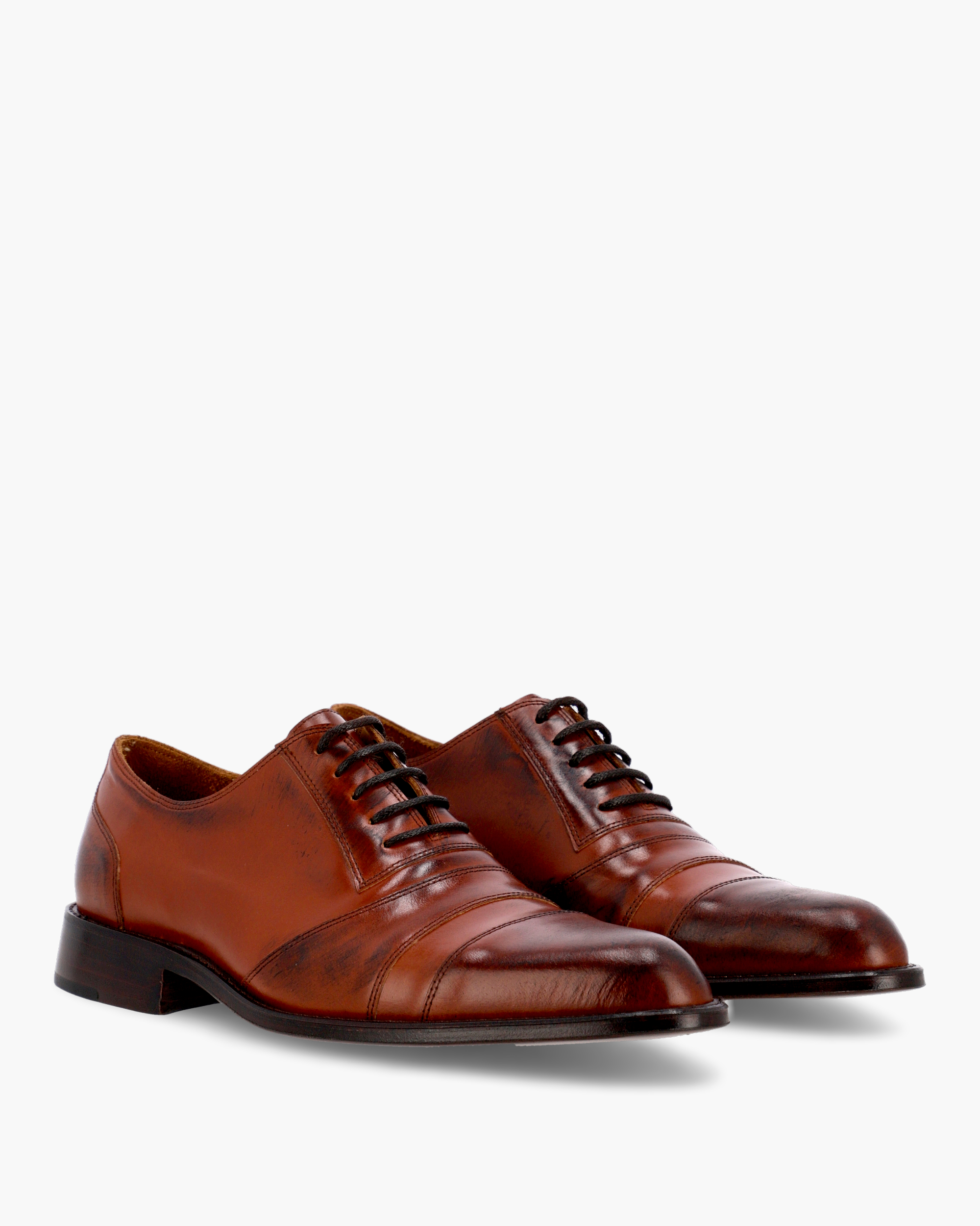 DORIAN | zapatos camperas equipaje Alcorta Brown Shoes
