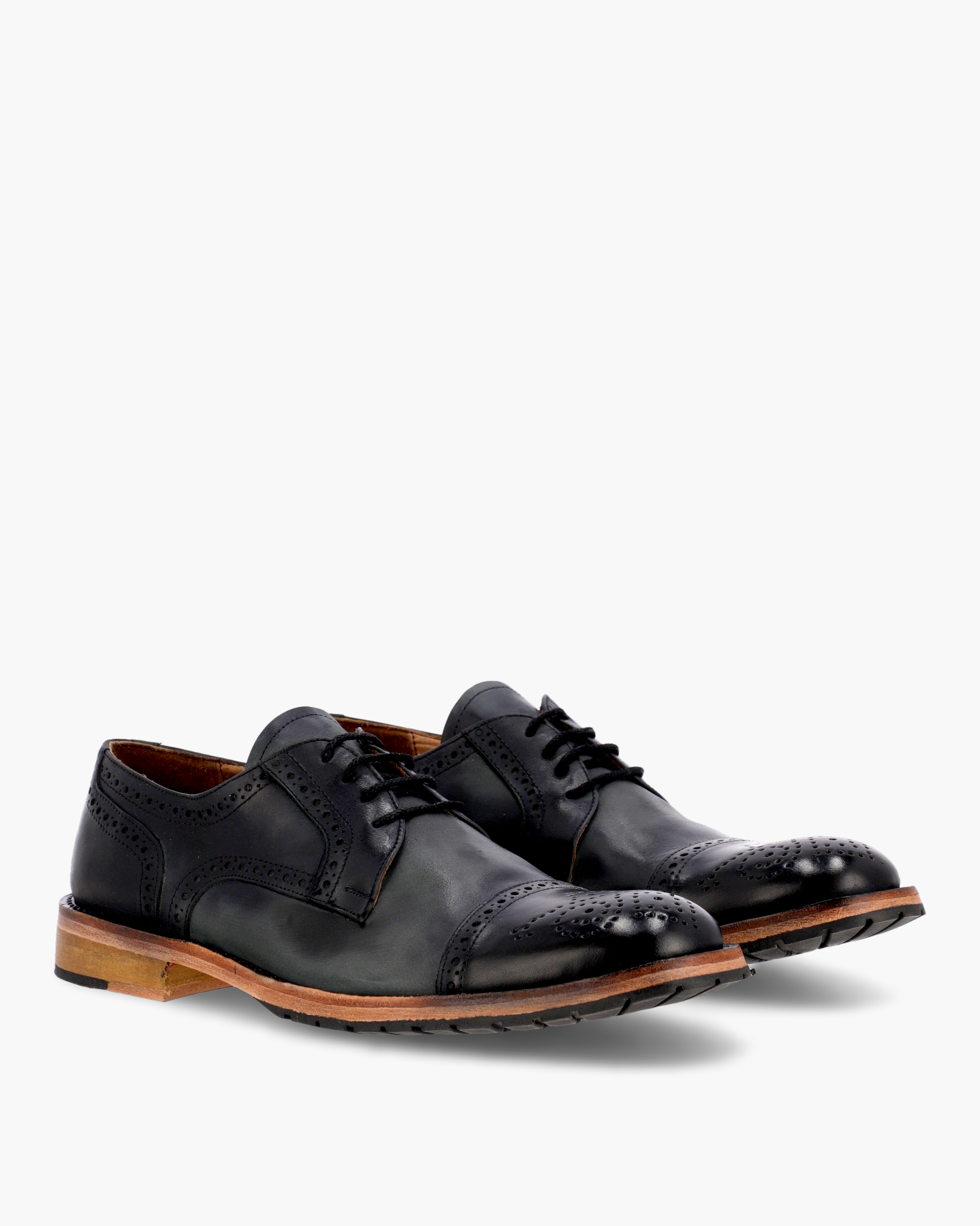 Black Madero Urban Shoes