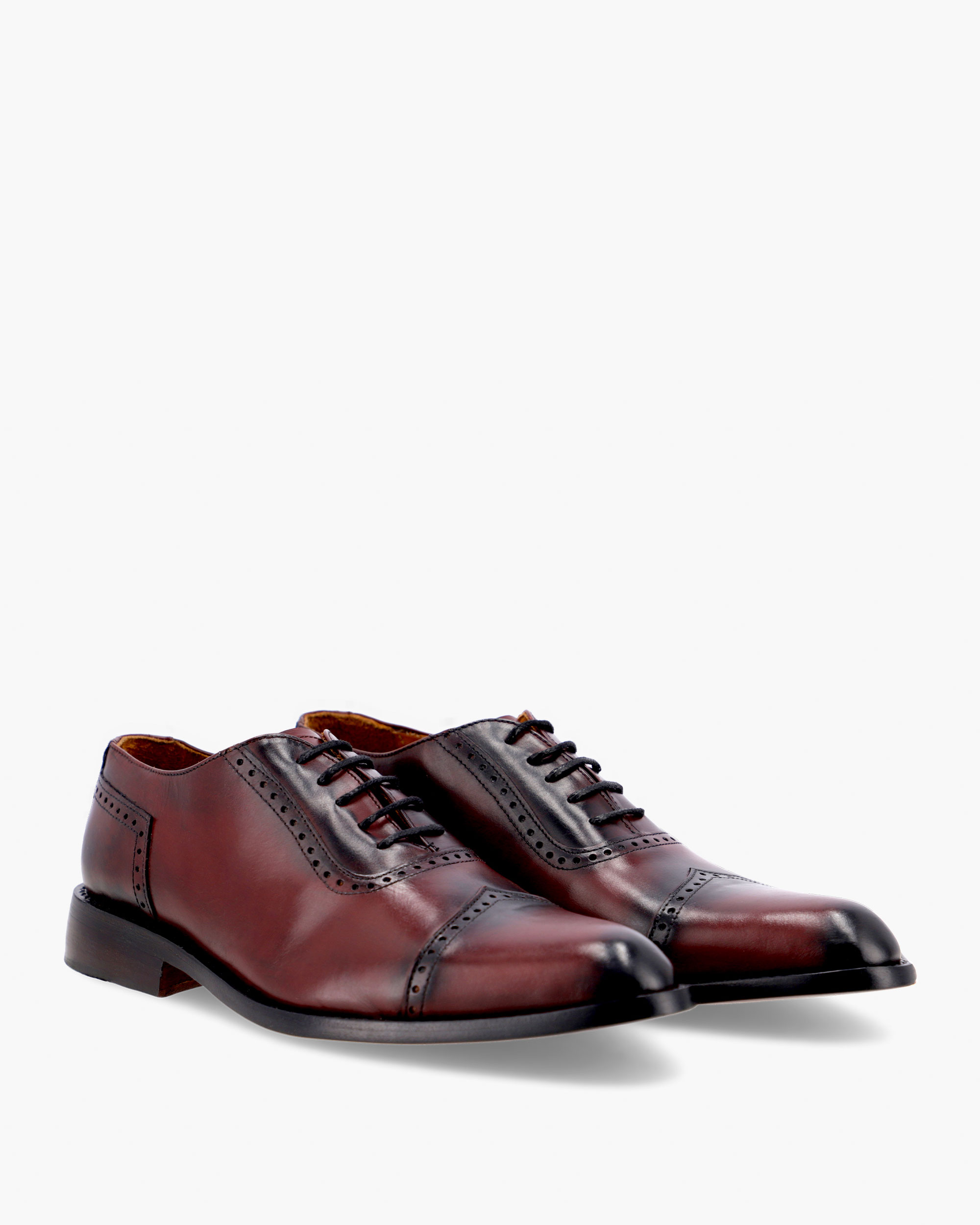 DORIAN | zapatos camperas equipaje Lucca Bordeaux shoes