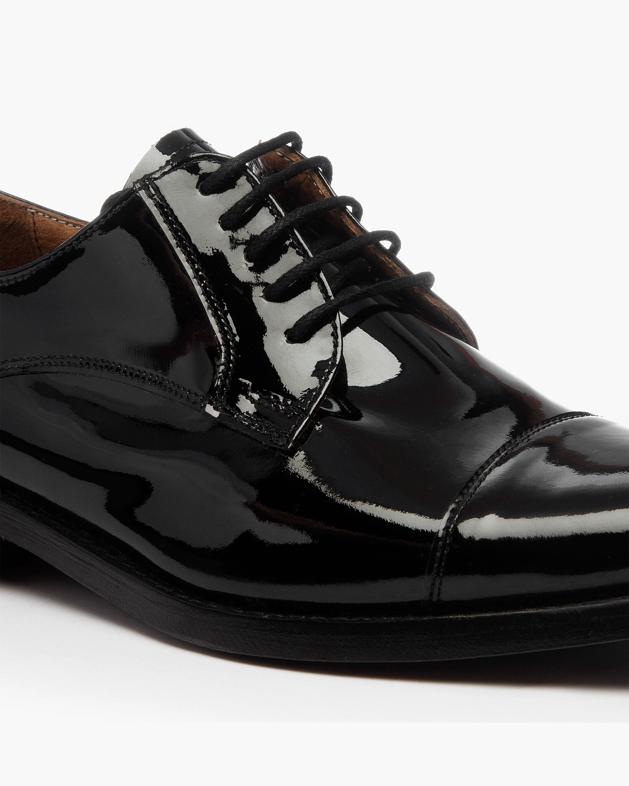 DORIAN | zapatos camperas equipaje Munich Patent Leather Shoes - Image 4