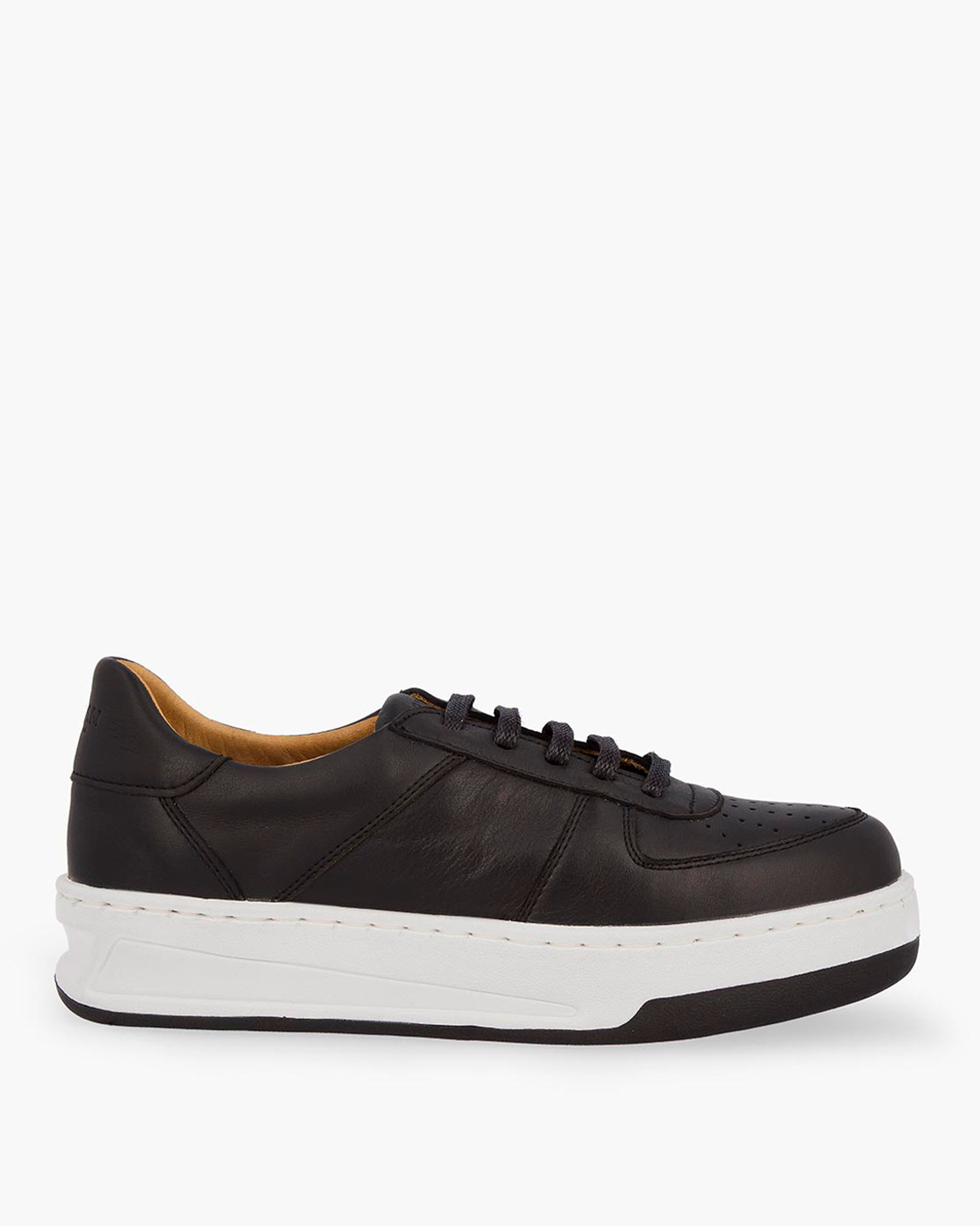 Catalina Black Sneakers